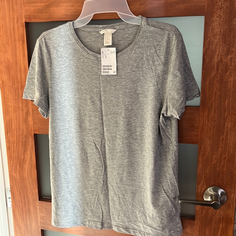 H&M tee shirt NWT